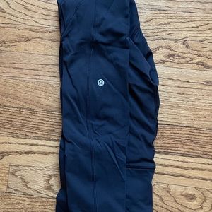 Lululemon size 4 leggings